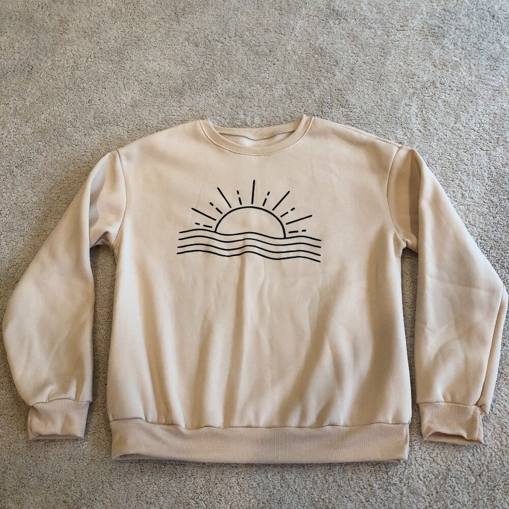 NWOT Fleece OverSized Beige Graphic "Sun" Sweatshirt Top Pullover